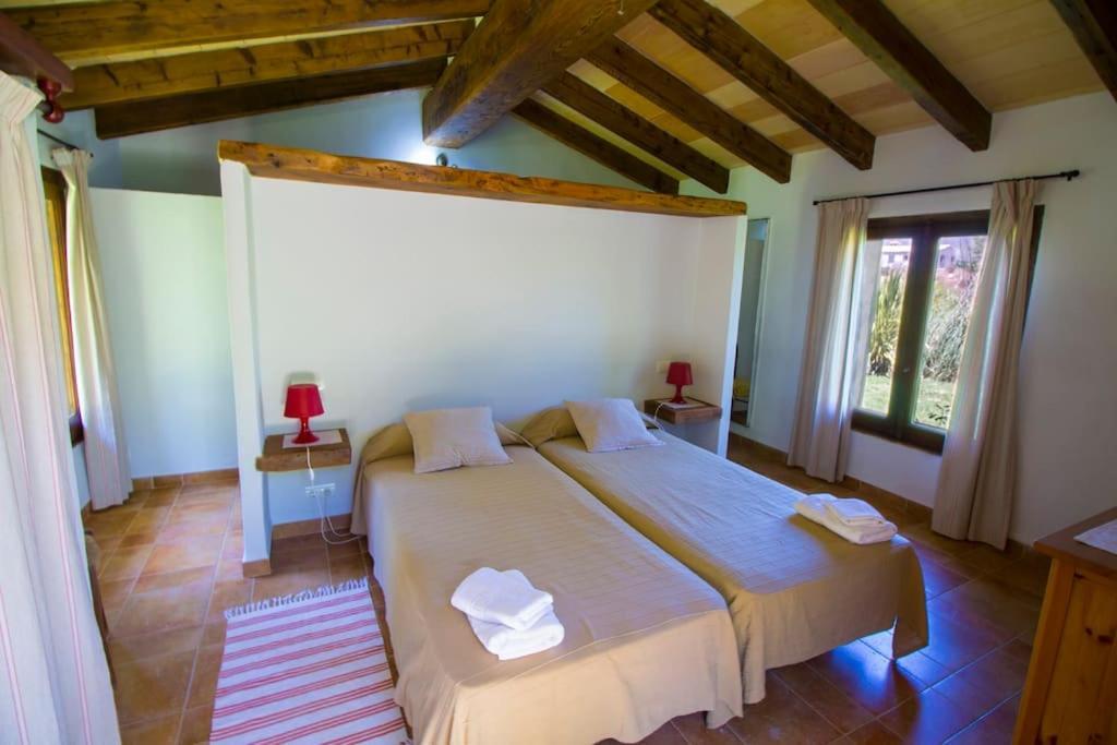 Charming With A/c And Wifi *
