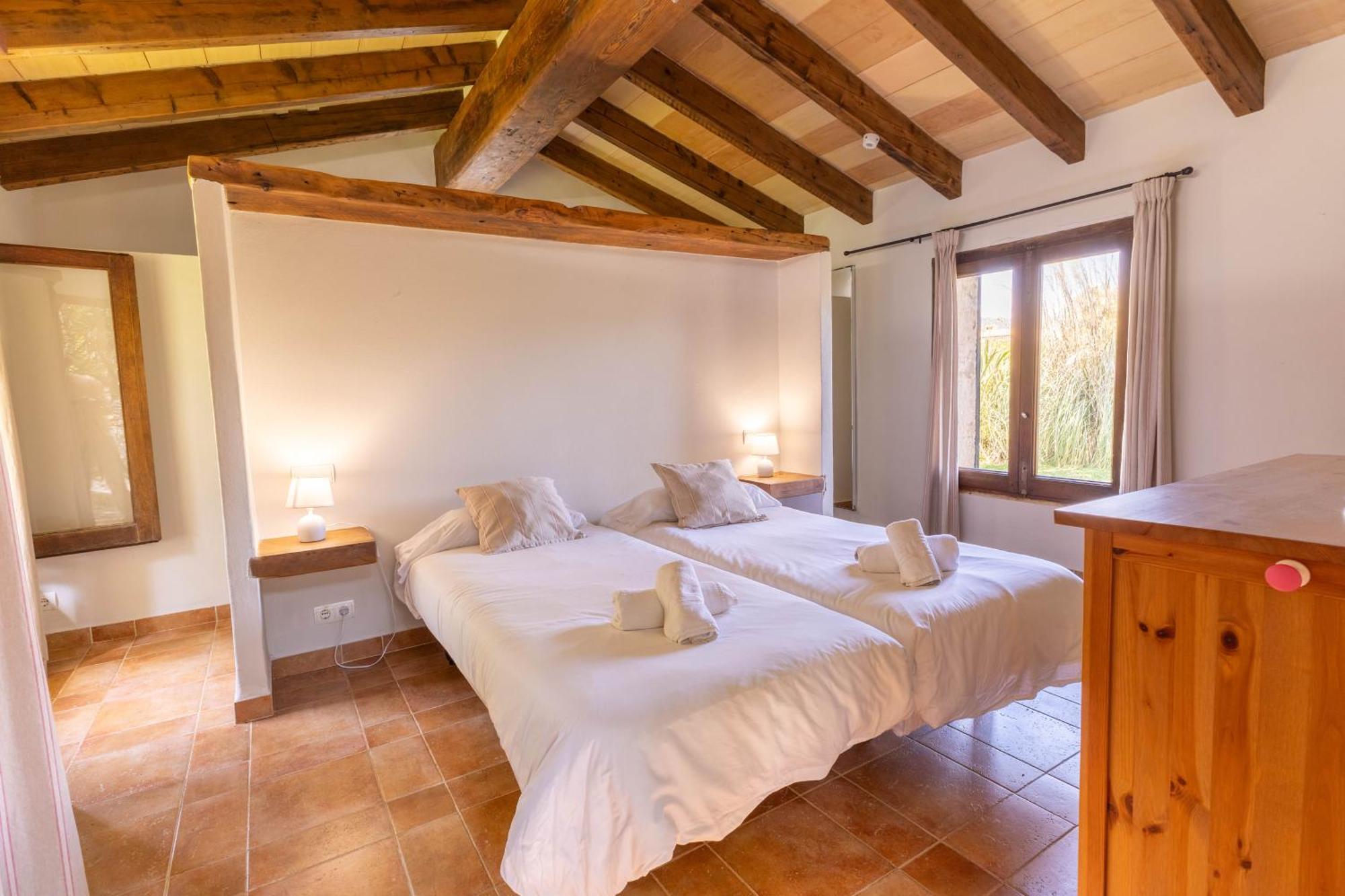 Holiday home Charming With A/c And Wifi